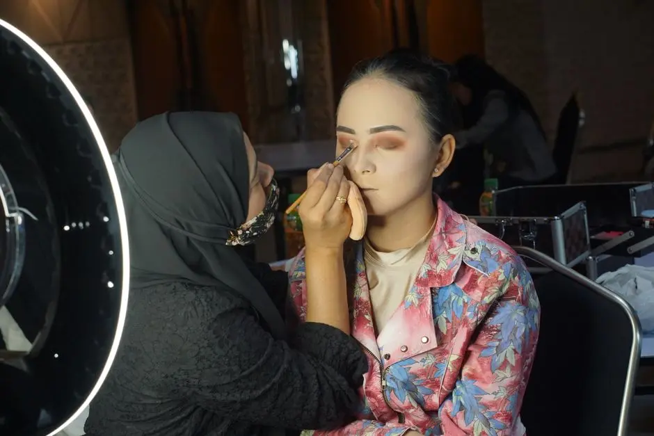 Tips Tampil Terbaru: Percantik Penampilan dengan Langkah Minimal